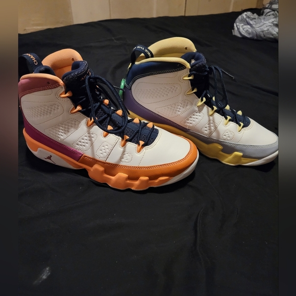 Jordan 9 RetroChange The World (Women's) - Picture 2 of 14